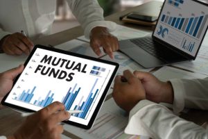 Read more about the article Why Did Equity Mutual Fund Inflows Drop ~19% in October 2025, and What It Means for Investors